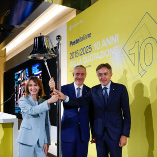 Poste Italiane celebra a Piazza Affari 10 anni dalla quotazione in Borsa