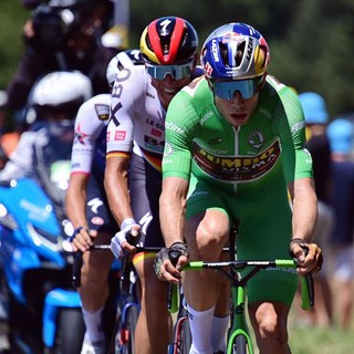 Van Aert batte Romele in volata, Mas resta leader della Vuelta
