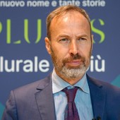 Plures, a Prato il primo impianto italiano con IA per il riciclo tessile Plures, a Prato il primo impianto italiano con IA per il riciclo tessile