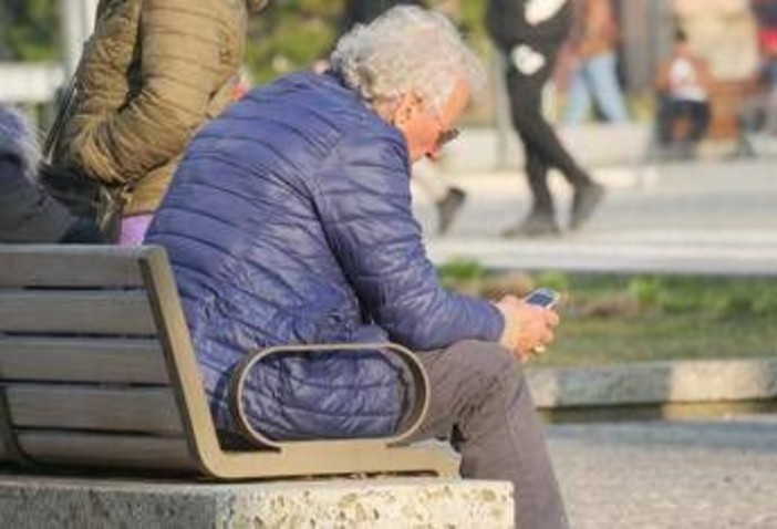 Sos anziani per truffe telefoniche? Arriva l'app che risponde ai numeri sconosciuti Sos anziani per truffe telefoniche? Arriva l'app che risponde ai numeri sconosciuti