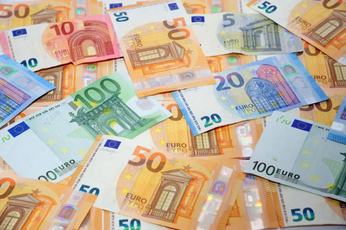 Pil, da Bankitalia stima +0,6% nel 2025 e nel 2026 Pil, da Bankitalia stima +0,6% nel 2025 e nel 2026