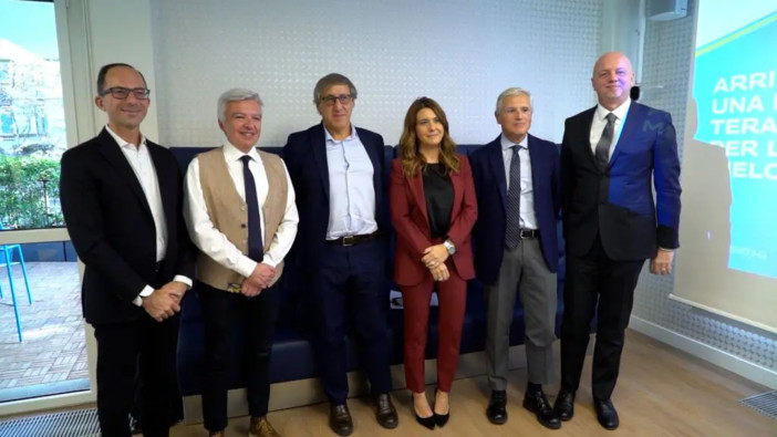 Leucemia Mieloide Acuta, arriva in Italia una nuova opzione terapeutica Leucemia Mieloide Acuta, arriva in Italia una nuova opzione terapeutica