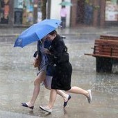 Meteo, Italia divisa a metà: forti temporali al Nord, soleggiato al Centro-Sud Meteo, Italia divisa a metà: forti temporali al Nord, soleggiato al Centro-Sud