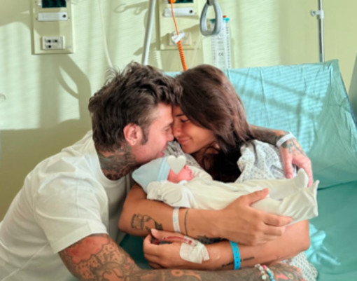 Fedez papà per la terza volta, è nato il figlio Edoardo Lupo: "Una gioia così grande" Fedez papà per la terza volta, è nato il figlio Edoardo Lupo: "Una gioia così grande"