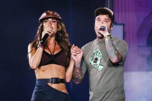 Clara e Fedez stanno insieme? Lei rompe il silenzio: &quot;Sono single&quot;