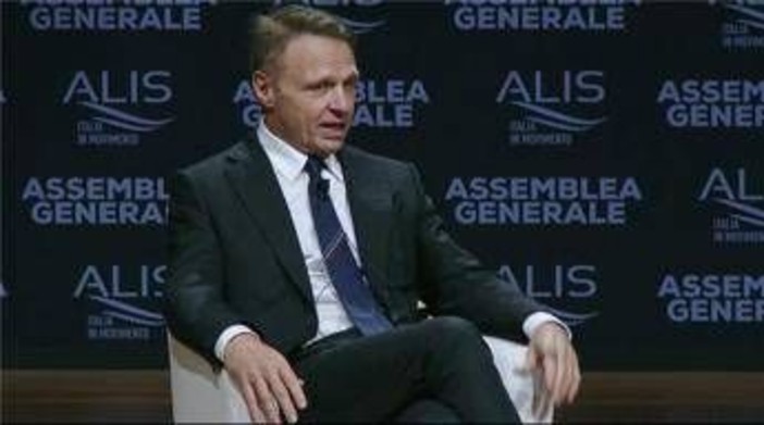 Pesca, Lollobrigida: "Proposta Ue inaccettabile, la modificheremo in Agrifish dicembre" Pesca, Lollobrigida: "Proposta Ue inaccettabile, la modificheremo in Agrifish dicembre"