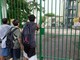 Aggressioni a scuola, non solo la prof accoltellata a Roma: docenti nel mirino, molti casi analoghi in questi anni