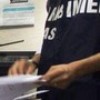 Insetti e vermi in alimenti per bambini, sequestri e una denuncia a Napoli Insetti e vermi in alimenti per bambini, sequestri e una denuncia a Napoli