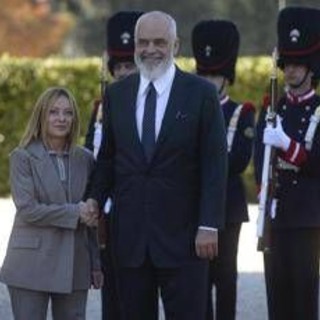 Migranti, Meloni: &quot;Protocollo Albania funzionerà con nuovo patto asilo&quot;