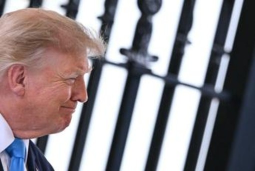 Iran, Trump sospende gli attacchi: "Ma si arrivi subito a un accordo" Iran, Trump sospende gli attacchi: "Ma si arrivi subito a un accordo"