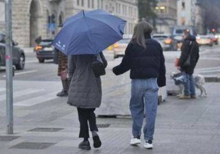 Meteo, Italia nella morsa del maltempo: pioggia e calo termico fino al weekend, le previsioni Meteo, Italia nella morsa del maltempo: pioggia e calo termico fino al weekend, le previsioni