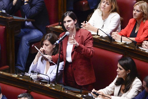 Schlein “E’ il momento di tassare gli extraprofitti”