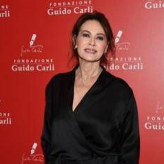 Elena Sofia Ricci: &quot;Io abusata a 12 anni. La separazione? Sono tornata a vivere&quot;
