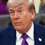 Iran-Usa, Trump: "La tregua è appesa a un filo"