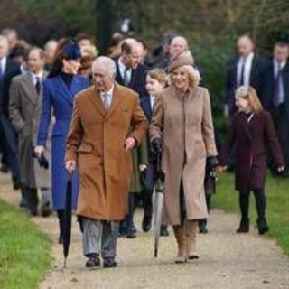 Il protocollo di Natale dei reali, dal rigido dress code al Monopoly vietato Il protocollo di Natale dei reali, dal rigido dress code al Monopoly vietato