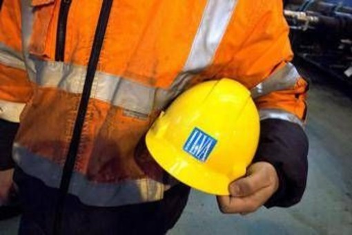 Ex Ilva, continua la protesta a Genova. Sciopero e occupazione a Taranto