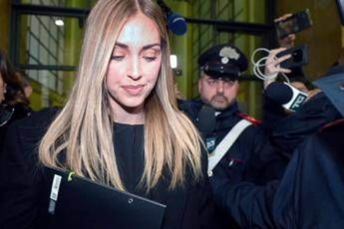 Farwest, stasera 5 novembre: l'ex socio di Chiara Ferragni sul Pandoro Gate Farwest, stasera 5 novembre: l'ex socio di Chiara Ferragni sul Pandoro Gate