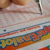 Superenalotto, numeri combinazione vincente oggi 8 gennaio