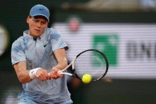 Sinner al 'Giorgio Armani Tennis Classic': programma, orari e dove vederlo in tv (in chiaro) Sinner al 'Giorgio Armani Tennis Classic': programma, orari e dove vederlo in tv (in chiaro)