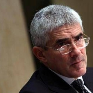 Venezuela, Casini: "Governo Maduro illegale, ora popolo scelga suo futuro con elezioni libere" Venezuela, Casini: "Governo Maduro illegale, ora popolo scelga suo futuro con elezioni libere"