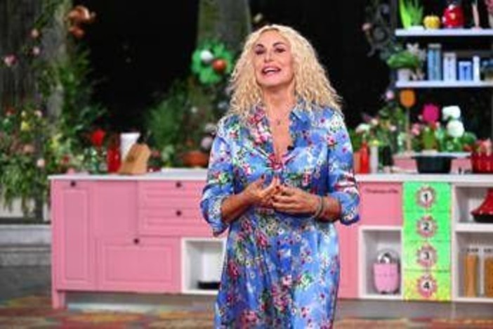 Antonella Clerici, la confessione in diretta: "Fatico a respirare" Antonella Clerici, la confessione in diretta: "Fatico a respirare"